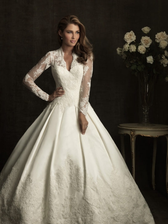 A ball gown style wedding dress