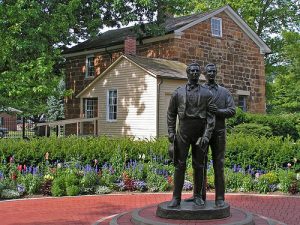 Statue of Joseph Smith and his brother outside Carthage Jail