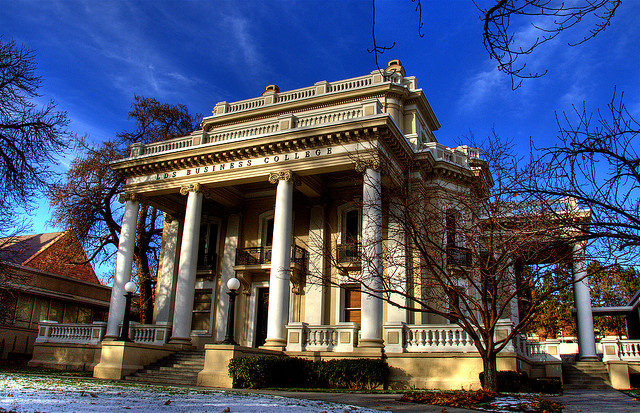 Wall Mansion