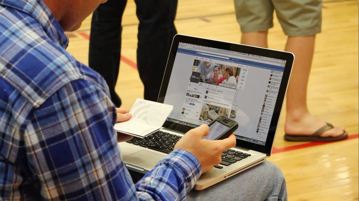 Sharing The Gospel on a Laptop