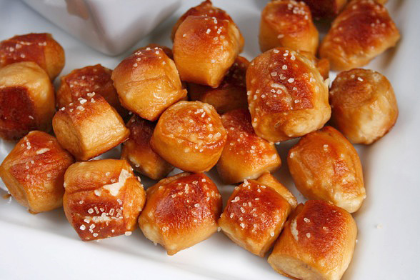 homemade pretzel bites