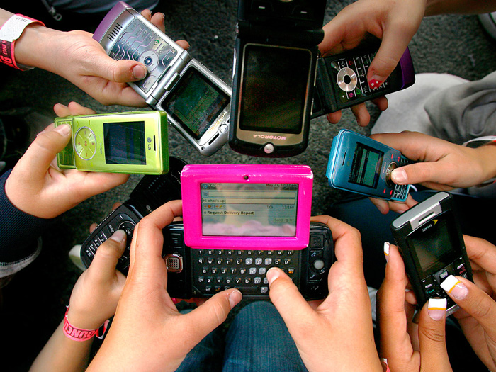 circle of cell phones