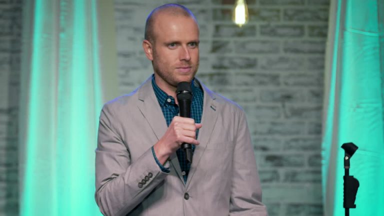 14 Clean Stand-Up Comedians that You'll Love