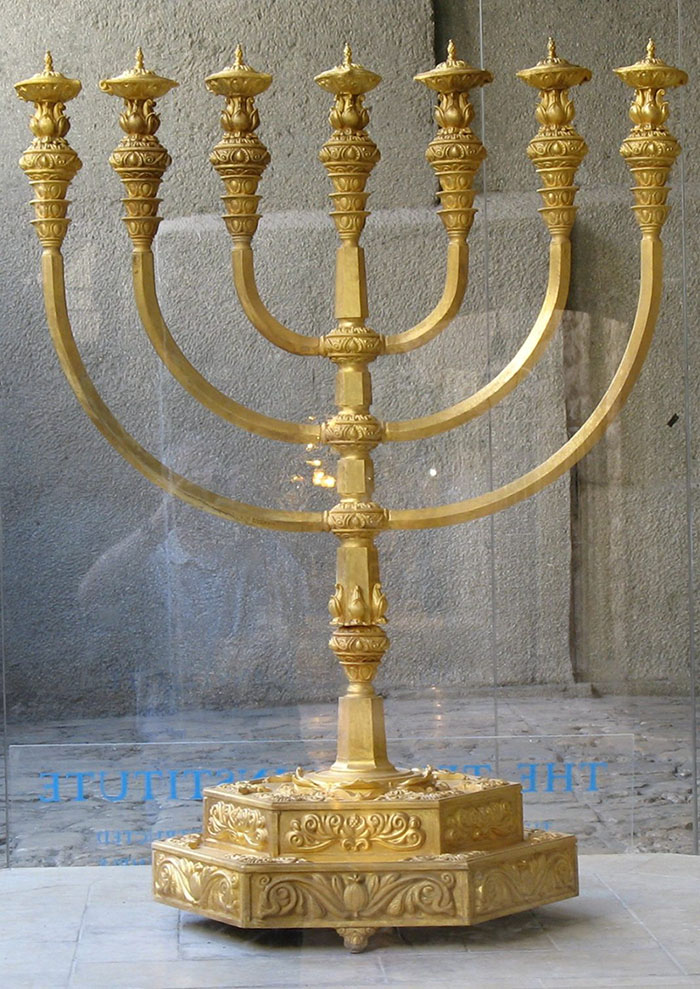 seven branched menorah