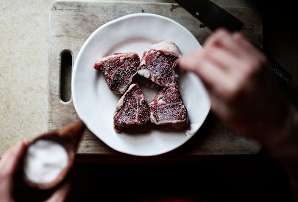 Seasoning Italian steak