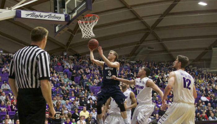 Tyler Haws making a layup against Portland