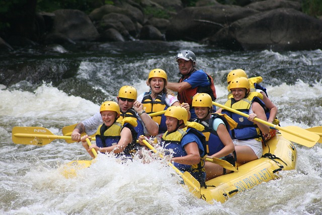 BYUI students white water rafting