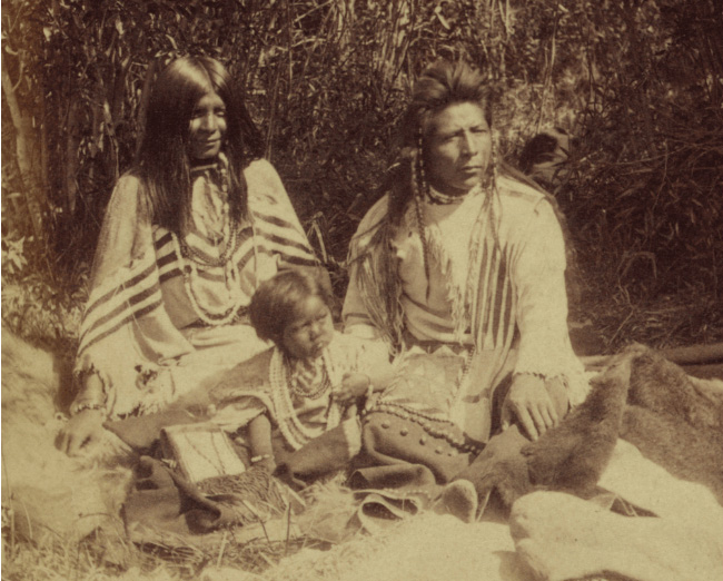 A Native Americans family