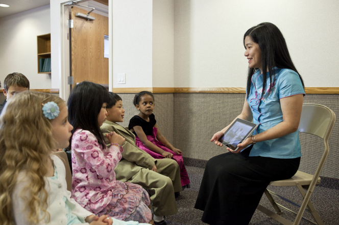 Primary children learn at church