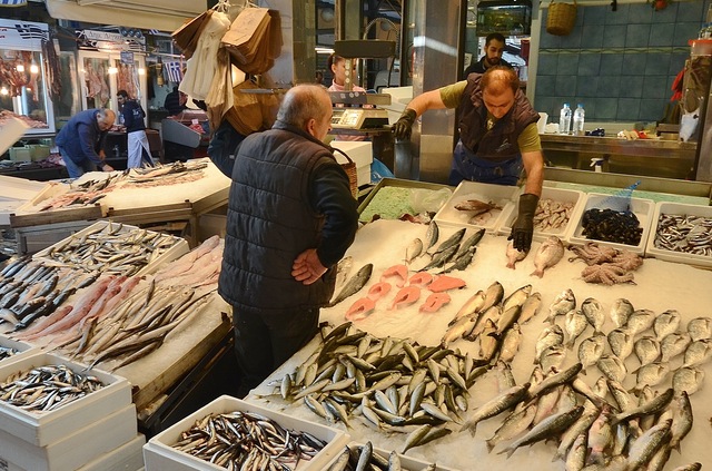 people-fish-market-