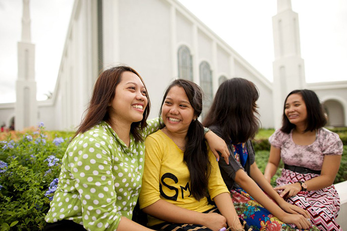 youth visit the temple