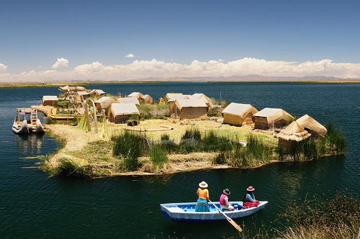 Peru floating Uros islands on the Titicaca lake. Image courtesy of Thoughts and Family History Stories by Pal and Wayne.