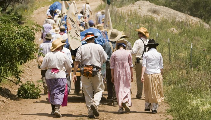 LDS youth on pioneer trek