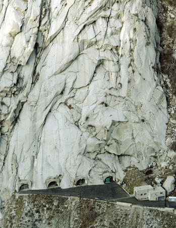 Bóveda de registros de montaña de granito