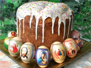 kulich bread with Russian eggs