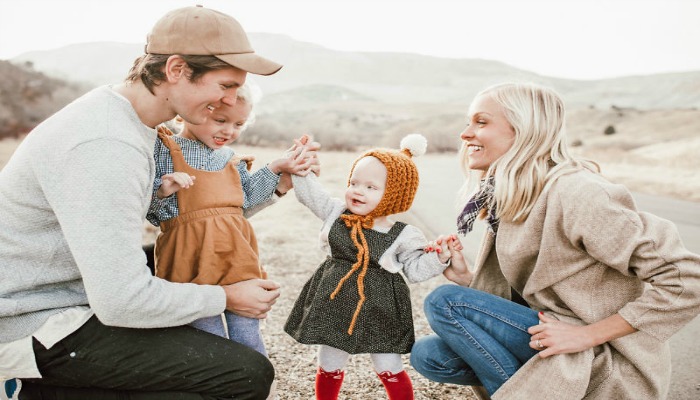 Family Photo of the Bucket List Family | Latter-day Saint Influencers to Follow | Mormon Influencers | Famous Mormon Instagram Influencers | LDS Influencers | Third Hour