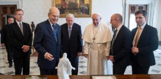 Pope Francis with LDS President Nelson and others