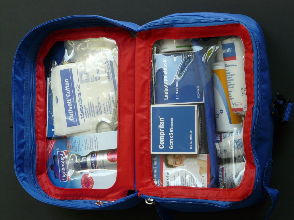 First aid kit, kits medical, emotional first aid