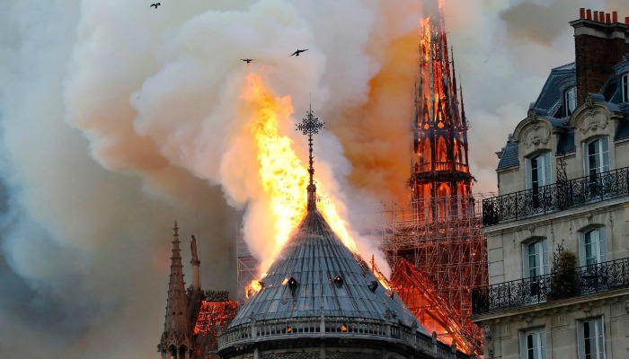 Notre Dame de Paris in flames