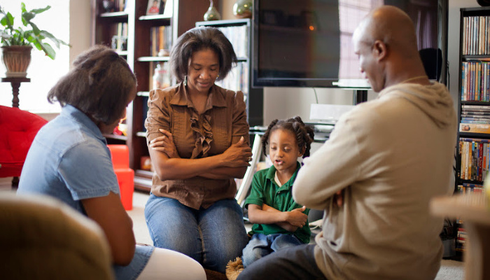 family prayer, praying