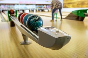 family bowling