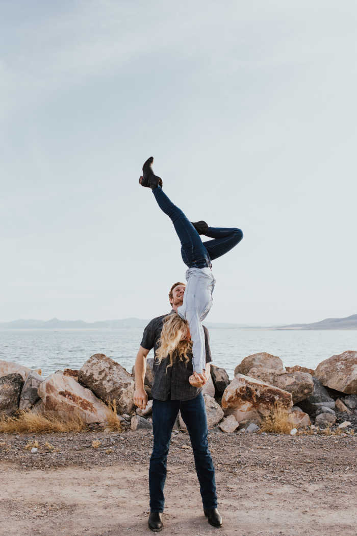 couple doing a country swing dance lift