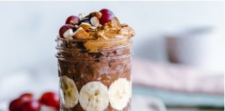 overnight oats with chocolate and fruit