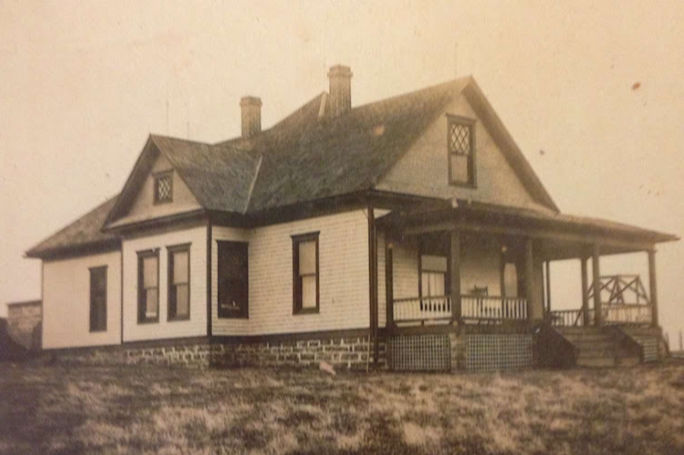 folk Victorian home