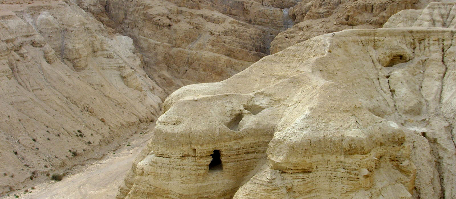 Qumran caves