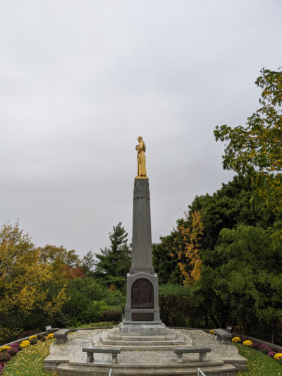 moroni monument at hill cumorah